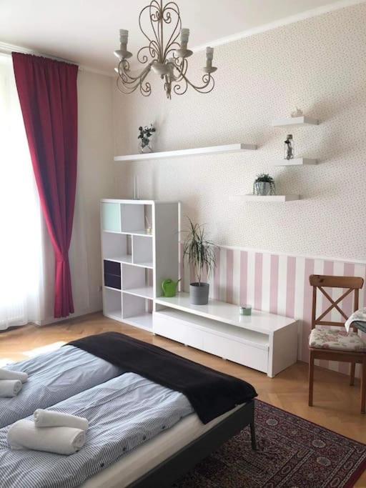 Prague Vysehradska Apartment Buitenkant foto