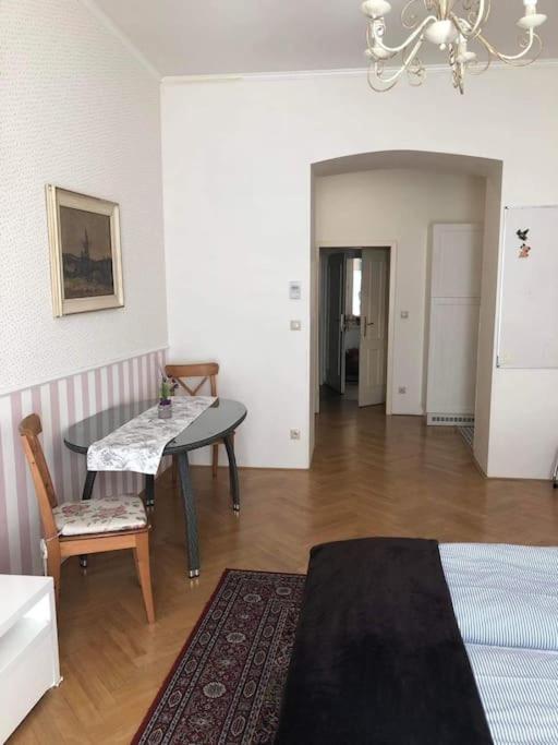 Prague Vysehradska Apartment Buitenkant foto